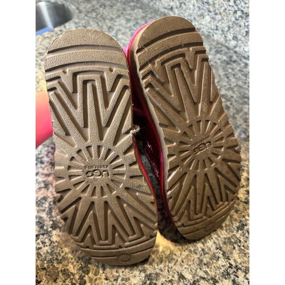 UGG Boots - Picture 3 of 5